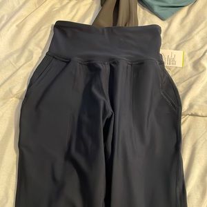 New w/tags Old Navy High Rise Joggers w/pockets Size XS Navy Blue Color